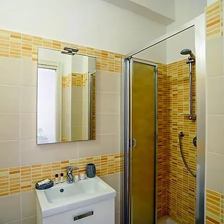 Bed and breakfast Il Viaggiatore Via Rimini Serapo
