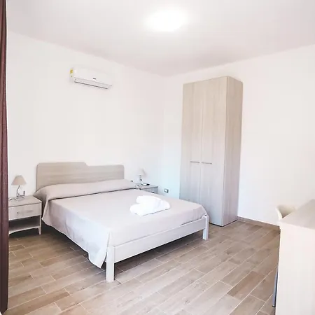 Il Viaggiatore Via Rimini Serapo