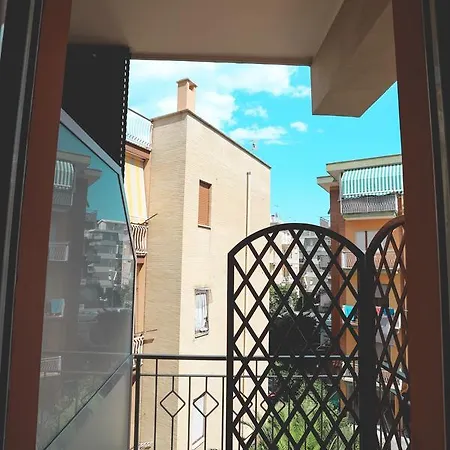 Bed & Breakfast Il Viaggiatore Via Rimini Serapo *
