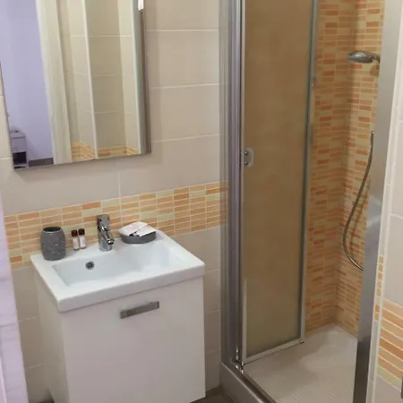 Il Viaggiatore Via Rimini Serapo Bed & Breakfast *